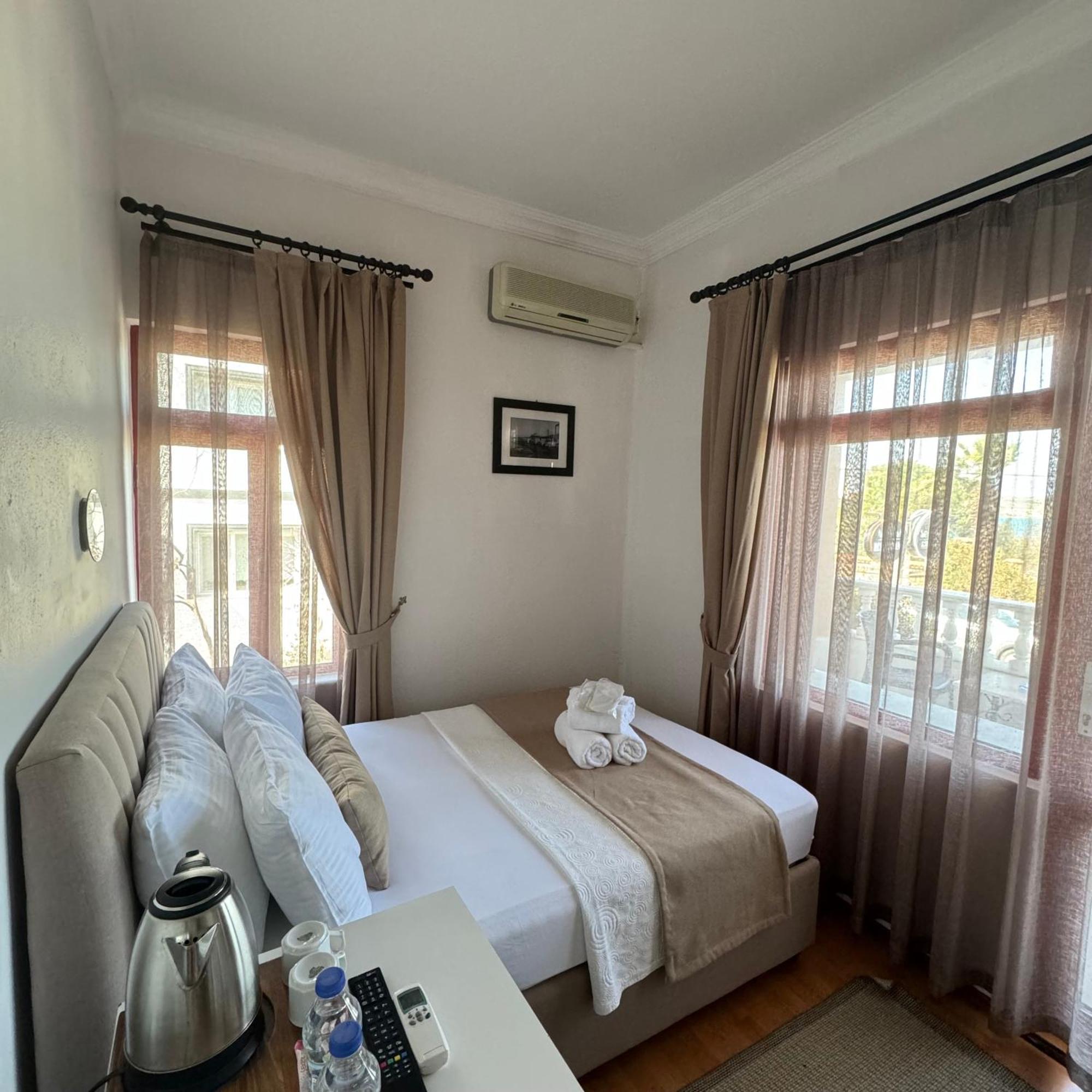 Soezer Otel Ayvalı Eksteriør billede